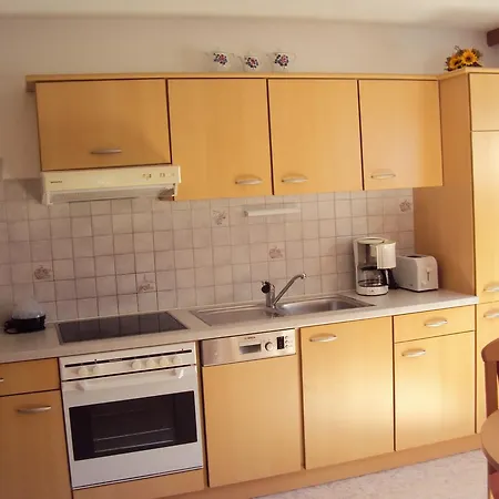 Haus Eben Apartment *